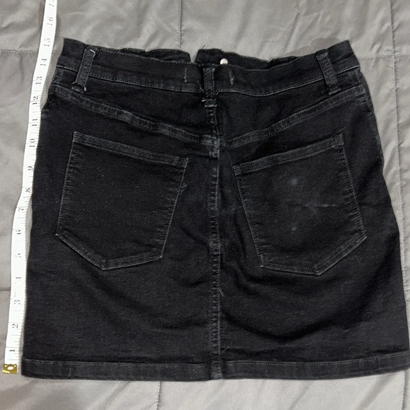 Black denim Jean skirt - Picture 3 of 3